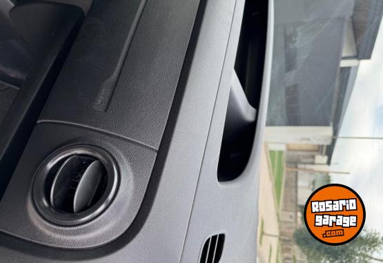 Utilitarios - Renault Kangoo express furgon 2025 Nafta 3750Km - En Venta