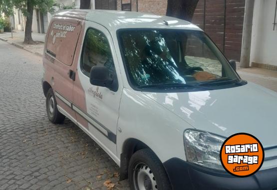 Utilitarios - Citroen berlingo furgon 1.6 HDI 2015 Diesel 227573Km - En Venta