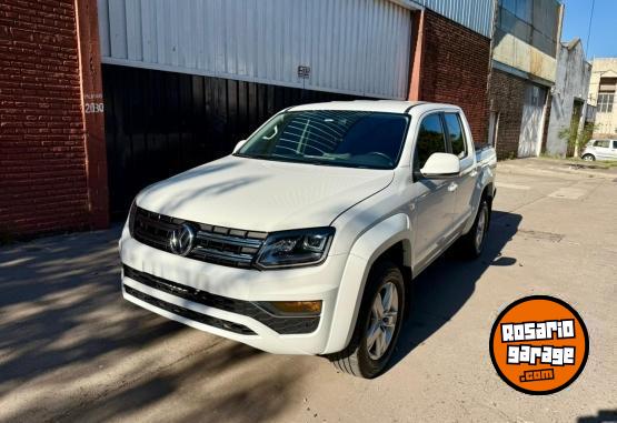 Camionetas - Volkswagen AMAROK 2.0 HIGHLINE 180CV 2023 Diesel 27600Km - En Venta