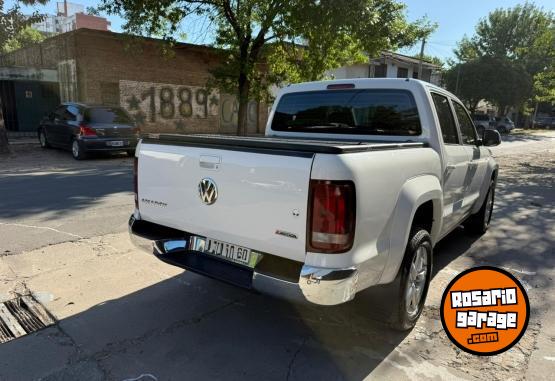 Camionetas - Volkswagen AMAROK 2.0 HIGHLINE 180CV 2023 Diesel 27600Km - En Venta
