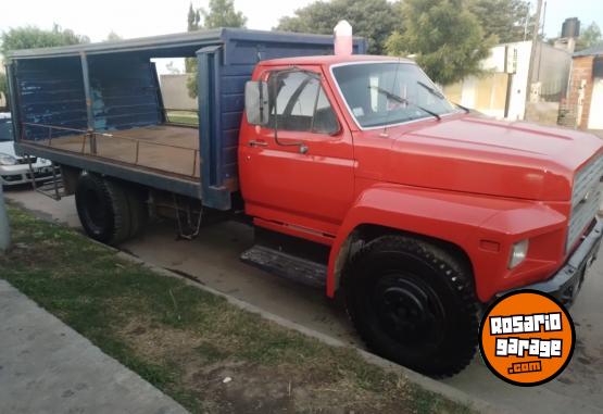 Camiones y Gr�as - Ford 6000 - En Venta