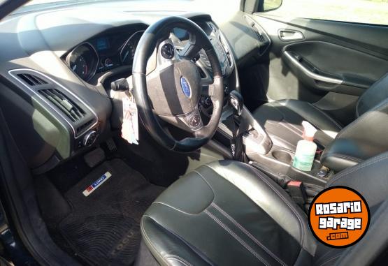 Autos - Ford Focus SE PLUS 2014 Nafta 142000Km - En Venta