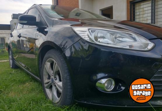 Autos - Ford Focus SE PLUS 2014 Nafta 146000Km - En Venta