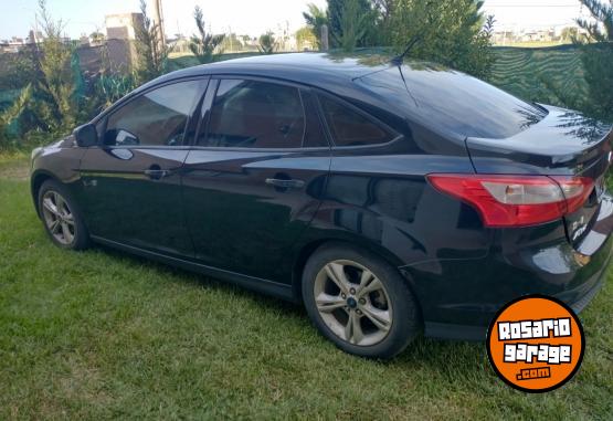Autos - Ford Focus SE PLUS 2014 Nafta 146000Km - En Venta