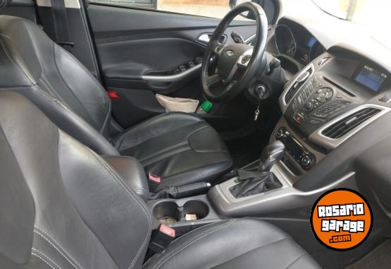 Autos - Ford Focus SE PLUS 2014 Nafta 146000Km - En Venta