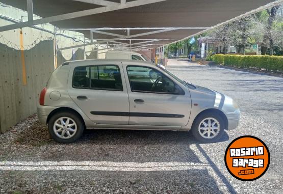 Autos - Renault clio 2000 Diesel 270000Km - En Venta
