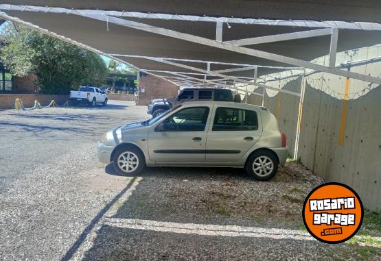 Autos - Renault clio 2000 Diesel 270000Km - En Venta