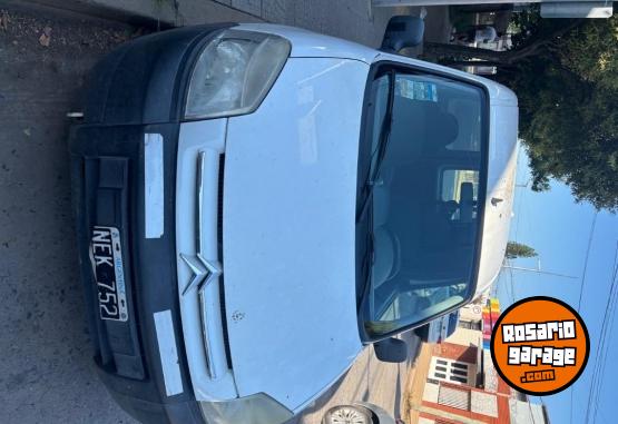 Utilitarios - Citroen Berlingo furgón motor 1,4 2013 Nafta 170000Km - En Venta