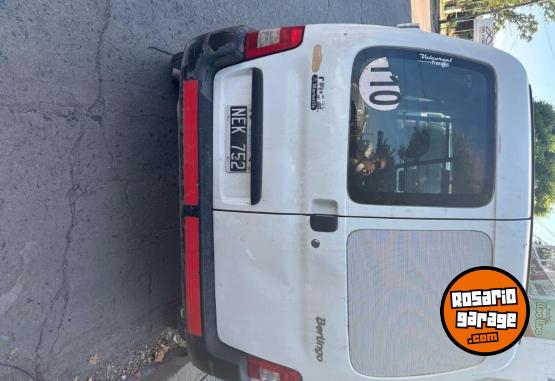 Utilitarios - Citroen Berlingo furgón motor 1,4 2013 Nafta 170000Km - En Venta