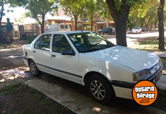 Autos - Renault 19 2000 GNC 1111Km - En Venta