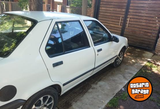 Autos - Renault 19 2000 GNC 1111Km - En Venta