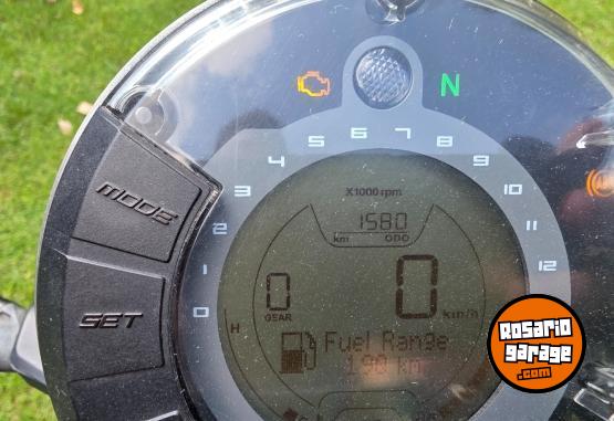 Motos - Husqvarna Husqvarna Svartpilen 401 2021 Nafta 1590Km - En Venta