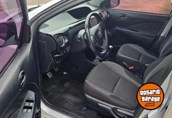 Autos - Toyota Etios 2017 Nafta 157850Km - En Venta