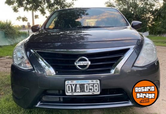 Autos - Nissan Versa 2015 Nafta 140000Km - En Venta