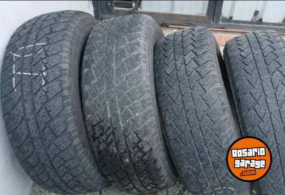 Accesorios para Autos - 5 neumaticos - En Venta