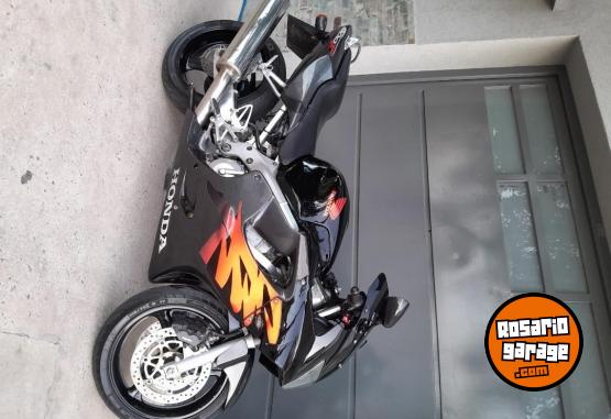 Motos - Honda CBR 600cc 1999 Nafta 999999Km - En Venta