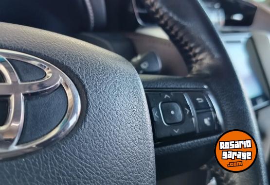 Camionetas - Toyota SW4 SRX 2.8 7 ASIENTOS AT 2017 Nafta 139000Km - En Venta