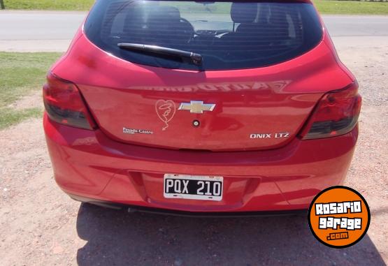Autos - Chevrolet Ónix Ltz 2016 Nafta 103000Km - En Venta
