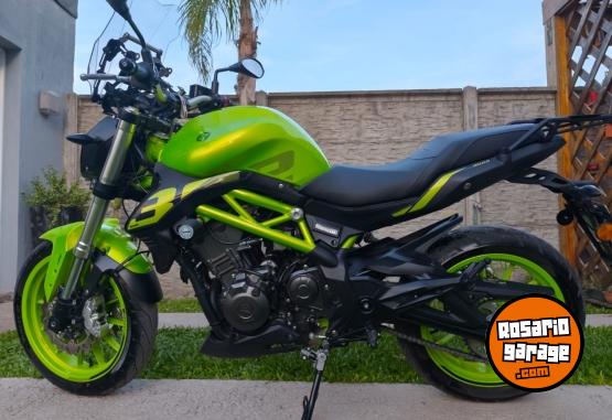 Motos - Benelli 302s 2023 Nafta 5300Km - En Venta