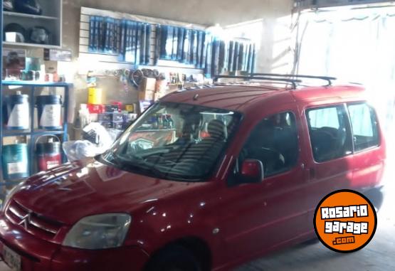 Utilitarios - Citroen Berlingo sedan multispace 2012 Diesel 300000Km - En Venta