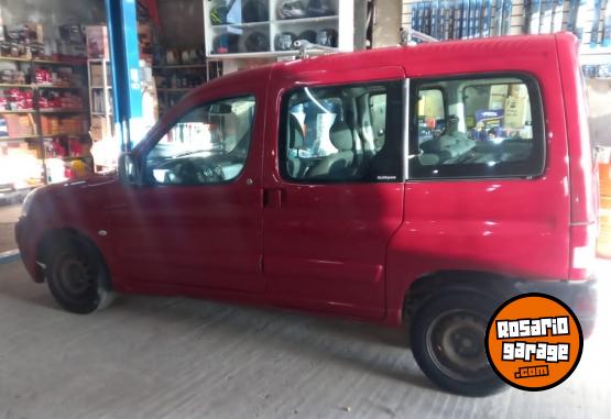 Utilitarios - Citroen Berlingo sedan multispace 2012 Diesel 300000Km - En Venta