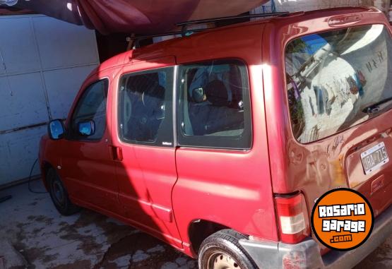 Utilitarios - Citroen Berlingo sedan multispace 2012 Diesel 300000Km - En Venta