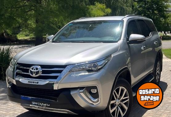 Camionetas - Toyota SW4 2018 Diesel 130000Km - En Venta