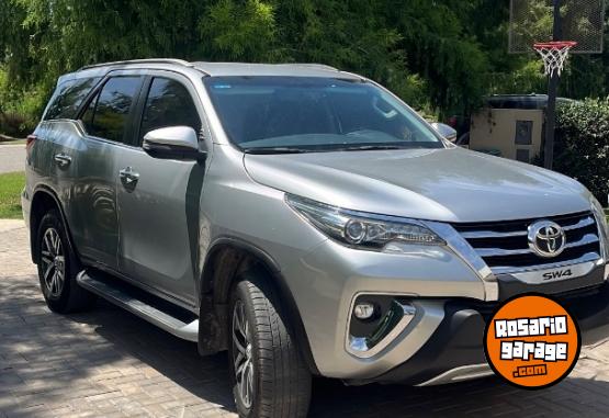 Camionetas - Toyota SW4 2018 Diesel 130000Km - En Venta