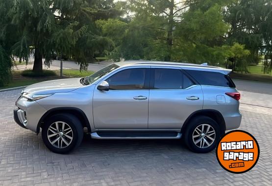 Camionetas - Toyota SW4 2018 Diesel 130000Km - En Venta