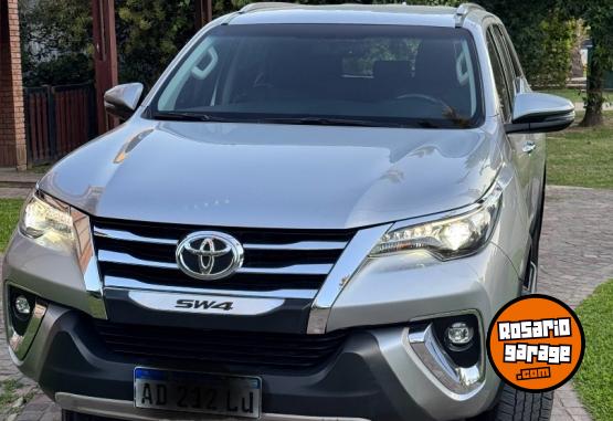 Camionetas - Toyota SW4 2018 Diesel 130000Km - En Venta