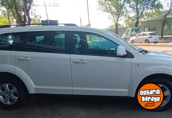 Camionetas - Dodge JOURNEY 2.4 7 ASIENTOS SX 2012 Nafta 111111Km - En Venta