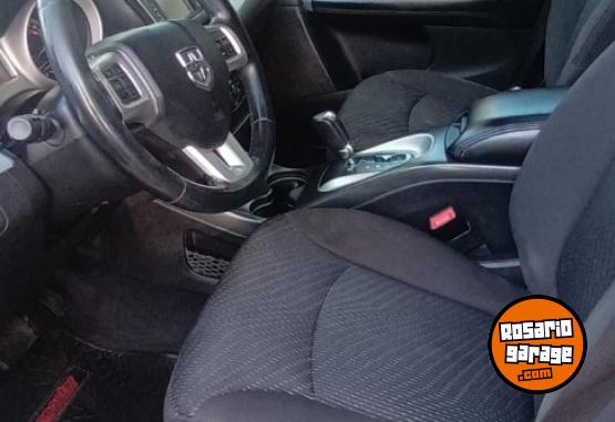 Camionetas - Dodge JOURNEY 2.4 7 ASIENTOS SX 2012 Nafta 111111Km - En Venta