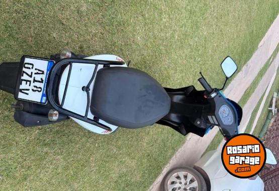 Motos - Kymco Agility 125 2023 Nafta 8810Km - En Venta