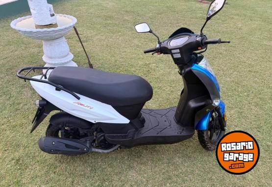 Motos - Kymco Agility 125 2023 Nafta 8810Km - En Venta