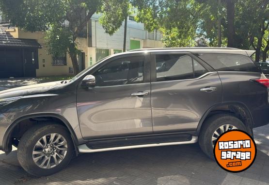 Camionetas - Toyota SW4 SRX 4x4 7A AT 2023 Diesel 75000Km - En Venta