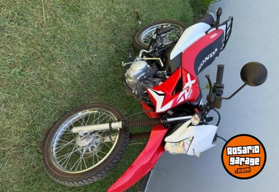 Motos - Honda XR 150L 2023 Nafta 2100Km - En Venta
