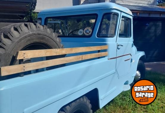 Cl�sicos - vendo jeep ika pick up. - En Venta