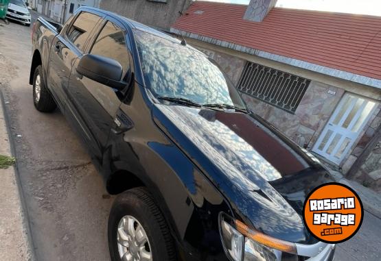 Camionetas - Ford RANGER XLS 3.2 2016 Diesel 200000Km - En Venta