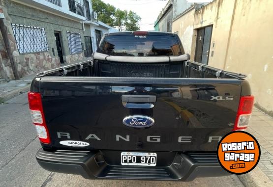 Camionetas - Ford RANGER XLS 3.2 2016 Diesel 200000Km - En Venta
