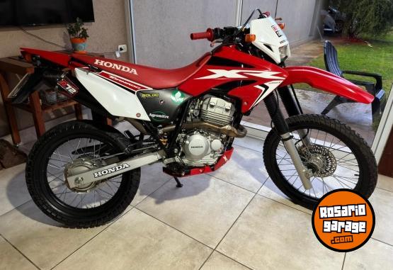 Motos - Honda Tornado XR 250 2020 Nafta 15000Km - En Venta