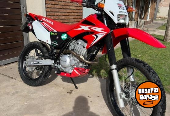 Motos - Honda Tornado XR 250 2020 Nafta 15000Km - En Venta