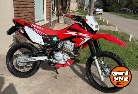 Motos - Honda Tornado XR 250 2020 Nafta 15000Km - En Venta