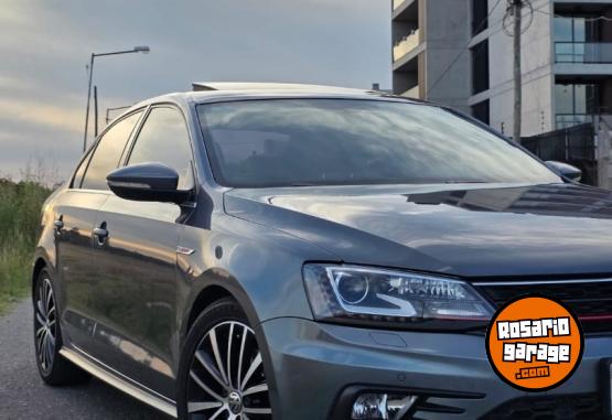 Autos - Volkswagen Vento GLI 2016 Nafta 69000Km - En Venta