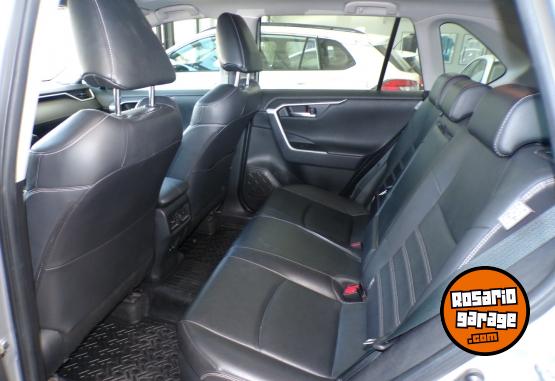 Camionetas - Toyota RAV4 HV 2.5 AWD LIMITED C 2020 Electrico / Hibrido 132000Km - En Venta