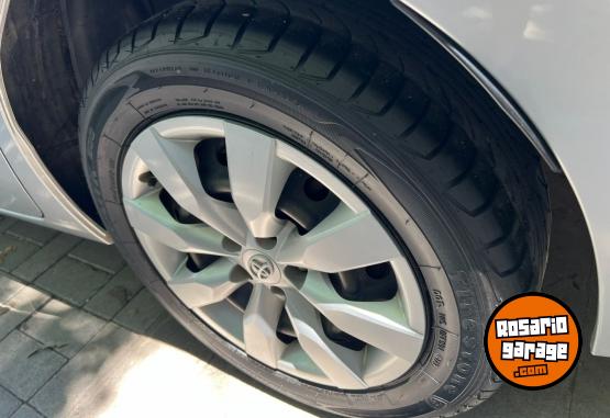 Autos - Toyota Xei autom�tico 2015 Nafta 138000Km - En Venta