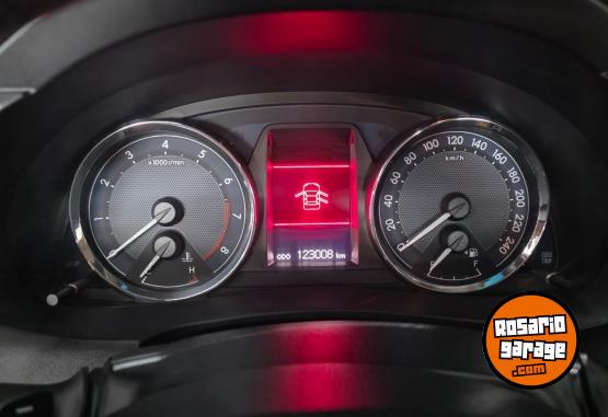 Autos - Toyota COROLLA 2016 Nafta 123000Km - En Venta