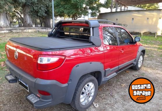 Camionetas - Fiat Strada Adventure 2017 GNC 61000Km - En Venta