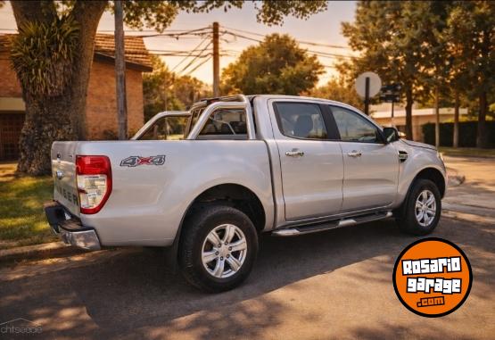 Camionetas - Ford Ranger 4x4 2023 Diesel 62000Km - En Venta