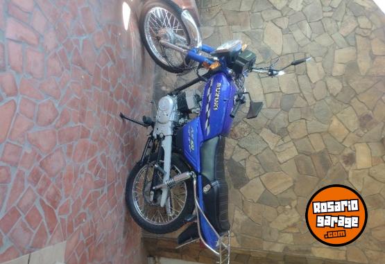 Motos - Suzuki Ax100 2021 Nafta 9900Km - En Venta