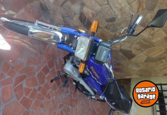 Motos - Suzuki Ax100 2021 Nafta 9900Km - En Venta